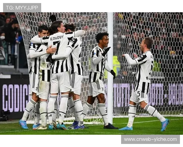 皇马主场对阵尤文图斯 伯纳乌球场向传奇名宿致敬 皇马主场对阵尤文图斯 伯纳乌球场向传奇名宿致敬