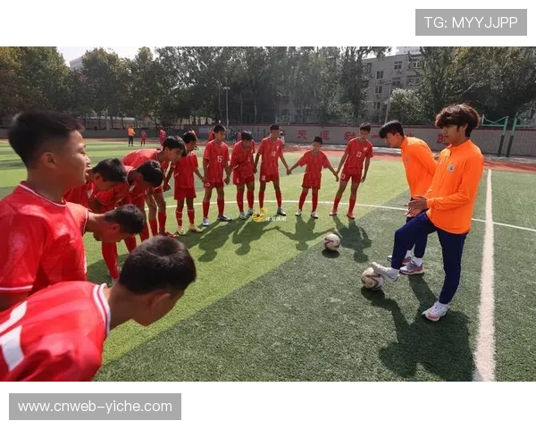 校园足球全面推广 激发青少年活力助力人口增长 校园足球全面推广 激发青少年活力助力人口增长