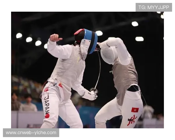 击剑世界杯团体赛，意大利队和国际中立运动员队分获男女金牌