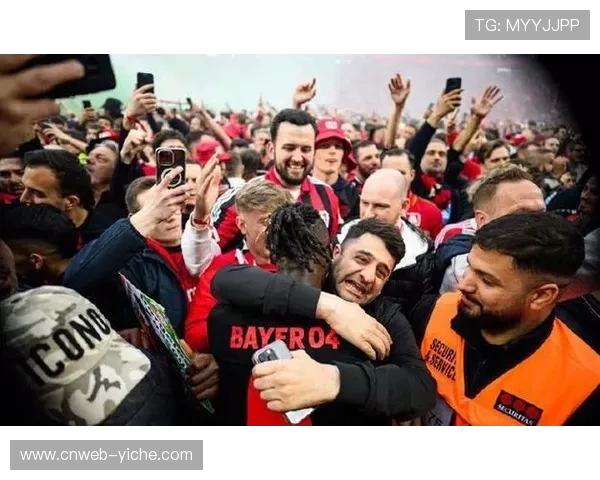 尼斯球迷冲突后首战,紧张氛围笼罩球场 尼斯球迷冲突后首战,紧张氛围笼罩球场